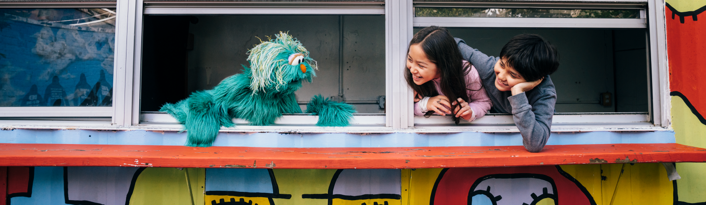 Rosita plays with children.