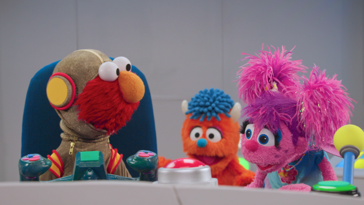 Elmo Abby and Rudy in a space ship